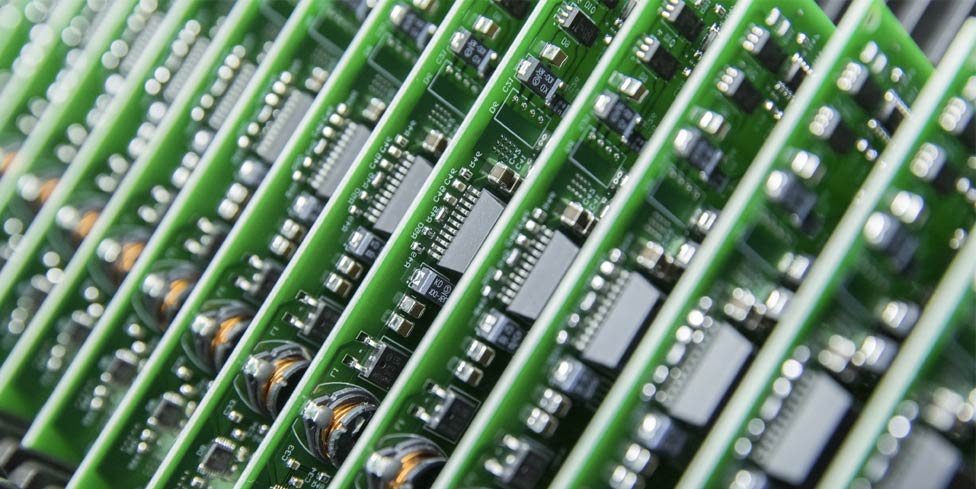 Внимание импортёрам: с 2026 года при ввозе электроники в РФ появится технологический сбор