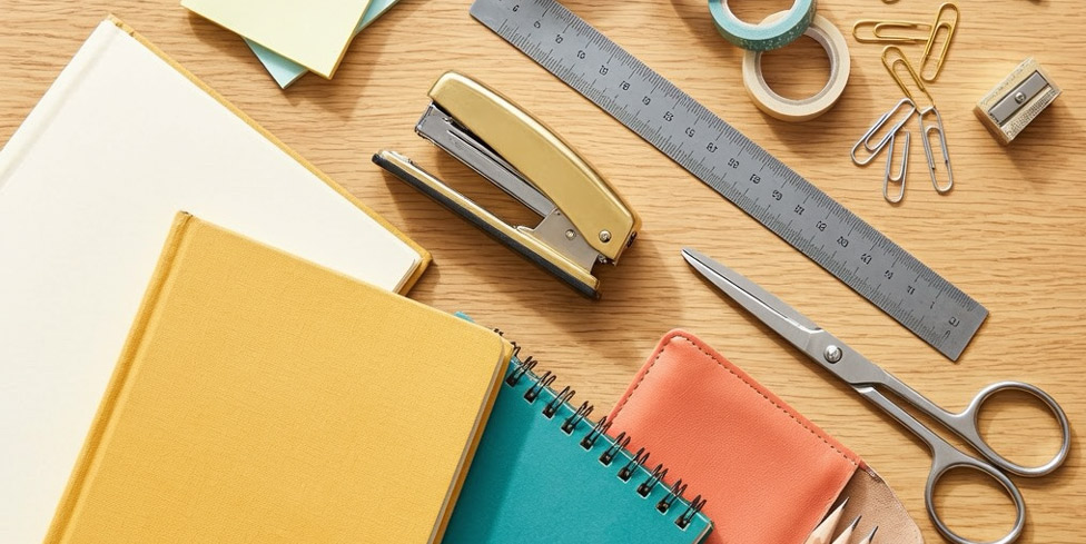 Перевозка и таможенное оформление канцелярских товаров: практический опыт «Айкастомс»