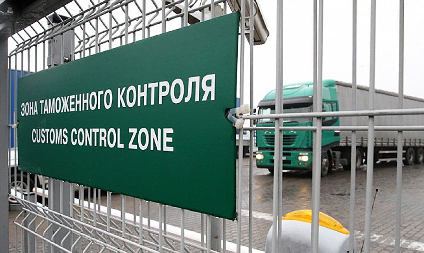 Customs Clearance in Russia: What Your Buyer Needs From You Before the Cargo Ships