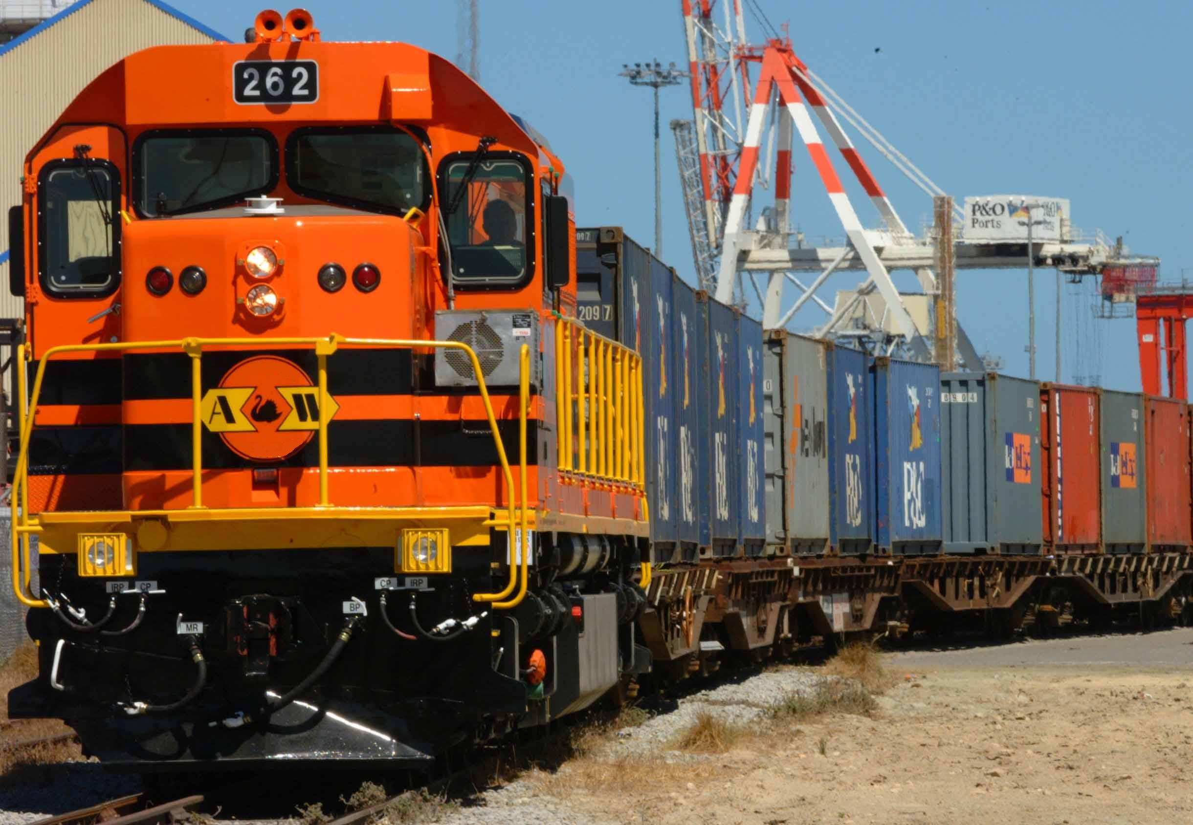 Rail freight to Russia and the CIS: documents, transit time and what your buyer will require